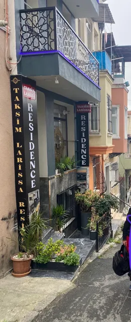 Taksim Larissa residence