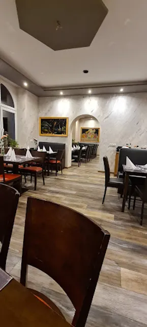 Dantes Indisches Restaurant & Pizzeria