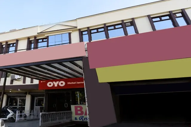 OYO Hotel Jammu Palace