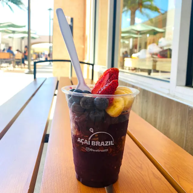 Flow Açai at International Premium Outlets