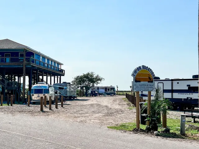 I'm on Vacation - Lodge + RV Retreat