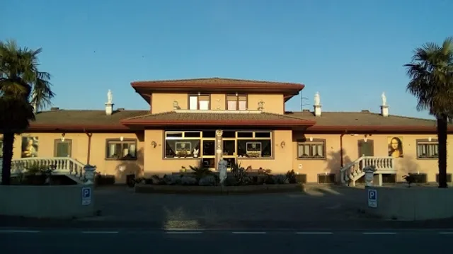 Affittacamere Ristorante Villa Serafini