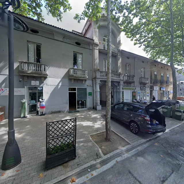 Essenza Cafe | Food | Lounge Bar