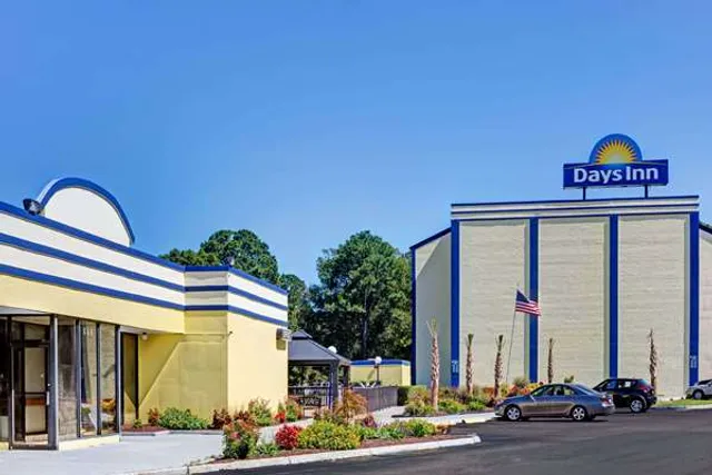Days Inn by Wyndham Norfolk Military Circle