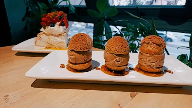 Foo Foo Classic Desserts