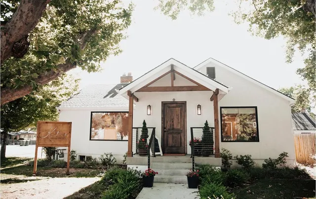 Kate's Bridal Cottage