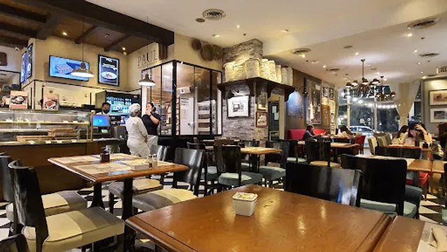 PAUL Boulangerie et Patisserie