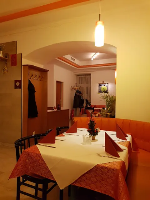 Thai Lotus Restaurant