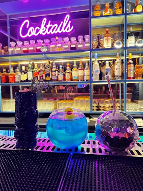 Therapy Cocktail Bar - Khar