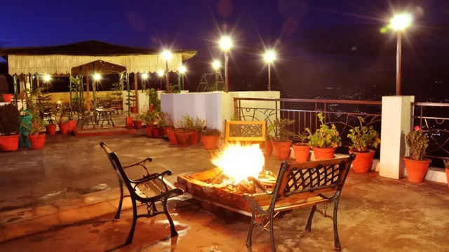 Pratiksha Himalayan Retreat (Best Resort)