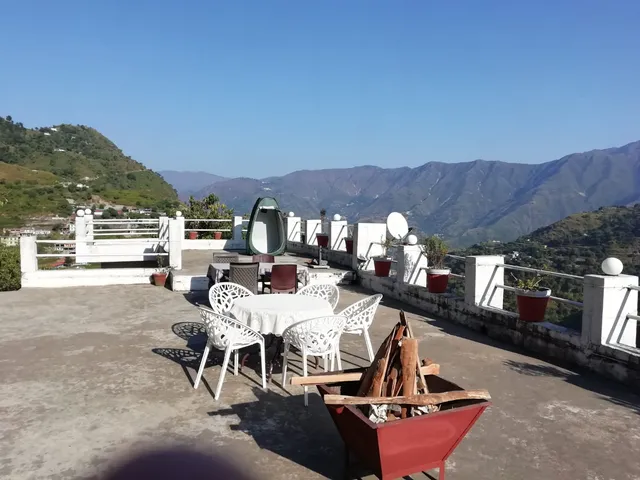 The Brigadiers Cottage Mussoorie, A pet friendly Homestay