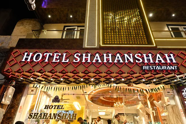 Hotel Shahanshah & Restaurant