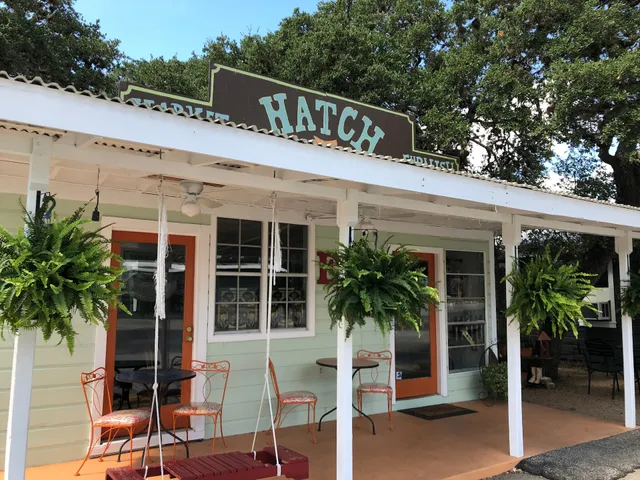 Hatch Cafe & Bistro