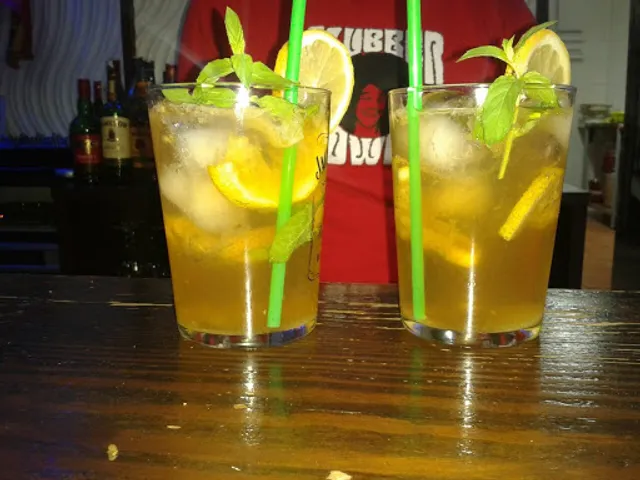 Regateria Cañas Y Copas