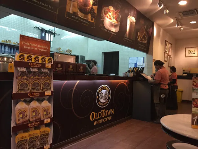 OLDTOWN White Coffee @ AEON Alpha Angle