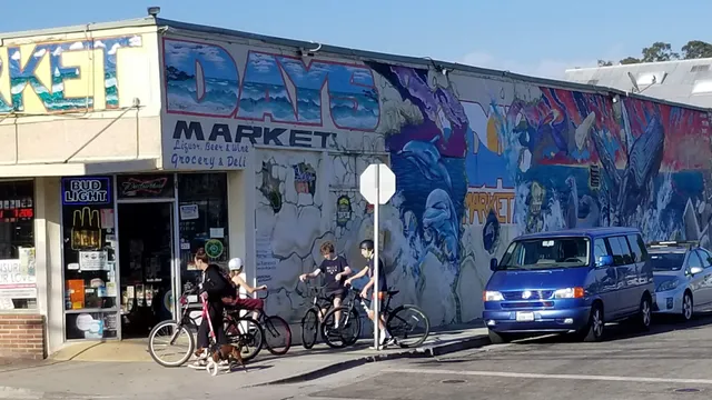 Day's Market Liquors & Deli