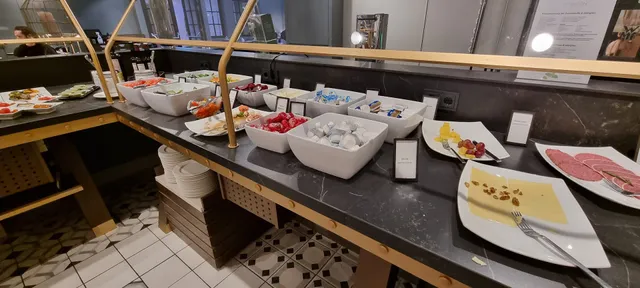 PHI|LO|SOPH Restaurant