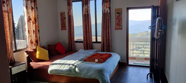 The Local Tribe - Homestay, Cafe, and Hostel Sonada Kurseong