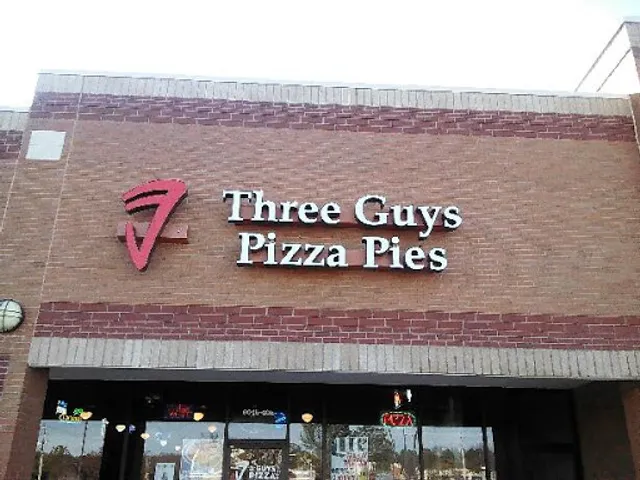 Three Guys Pizza Pies - Lakeland