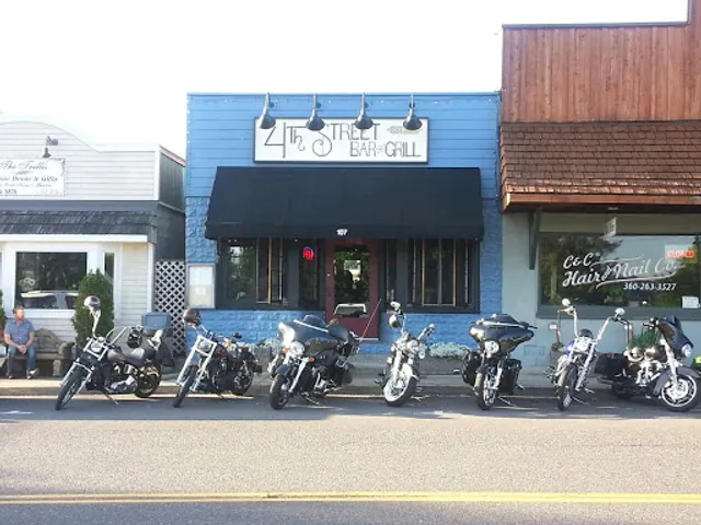 4th Street Bar and Grill