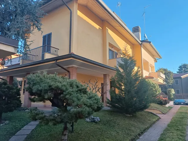 Casa Adriana -Accogliente B&B NON FUMATORI a due passi dal metrò di Milano (CIN IT015081C2ZNNT2TJE - CIR 015081-CNI-00008)