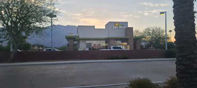 Del Taco