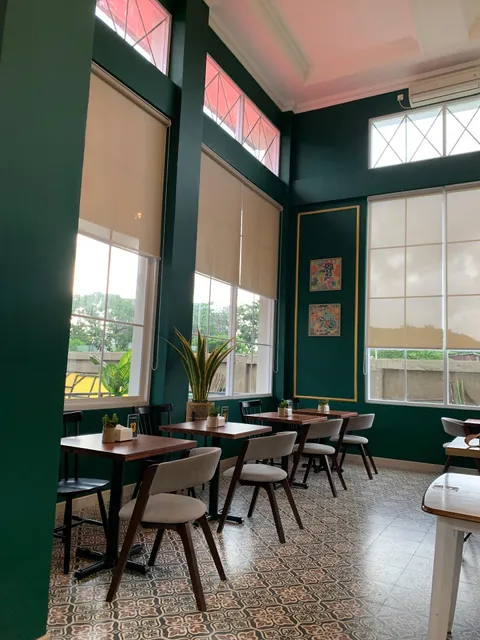 Double A Coffee & Cuisine