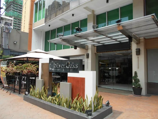 Silver Oaks Suites and Hotel