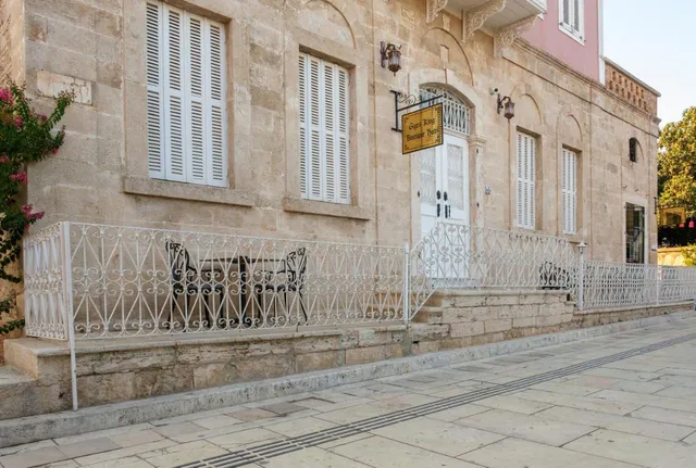 Giges King Boutique Hotel