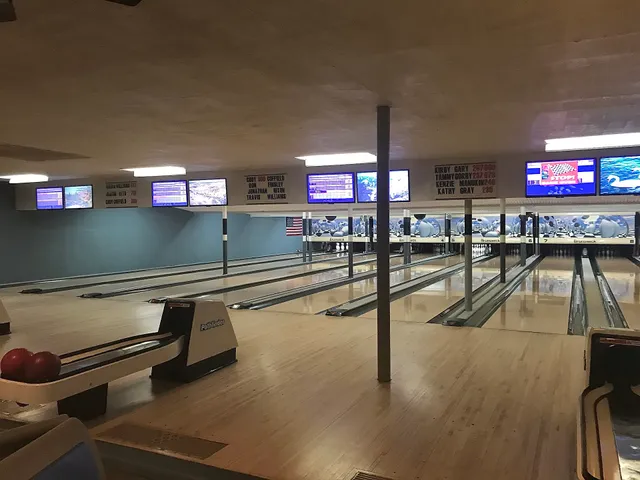 Rose Bowl Lanes Inc