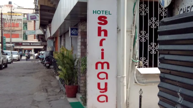 Hotel Shrimaya