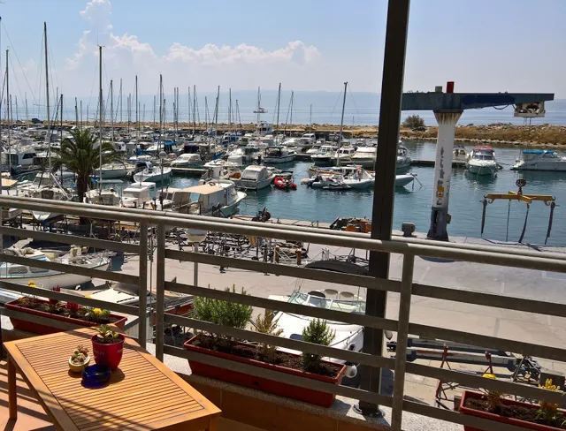 Marina Bay Zenta Luxury Rooms