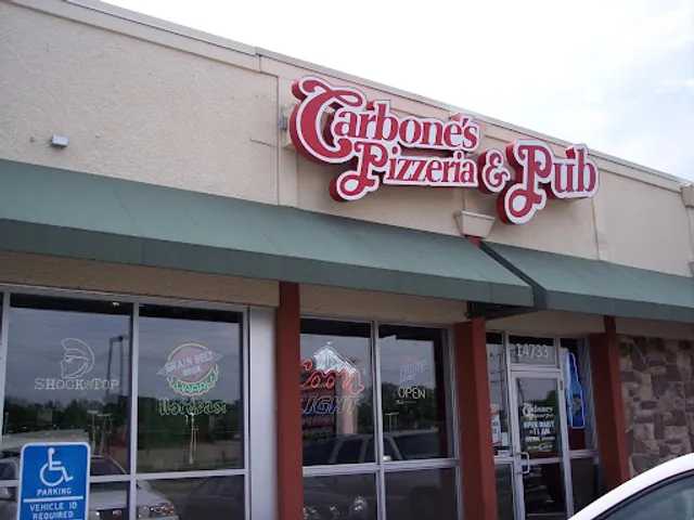 Carbone's Pizzeria
