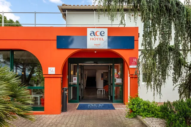 ACE Hôtel Travel Fabrègues - A9 Montpellier Sud