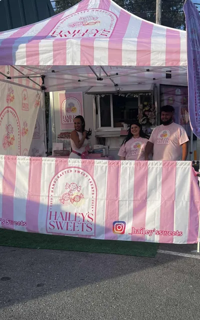 Hailey’s Sweets Dessert Food Trailer