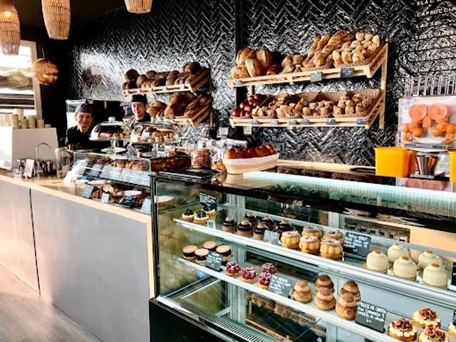 Pan Deluxe Scandinavian Bakery