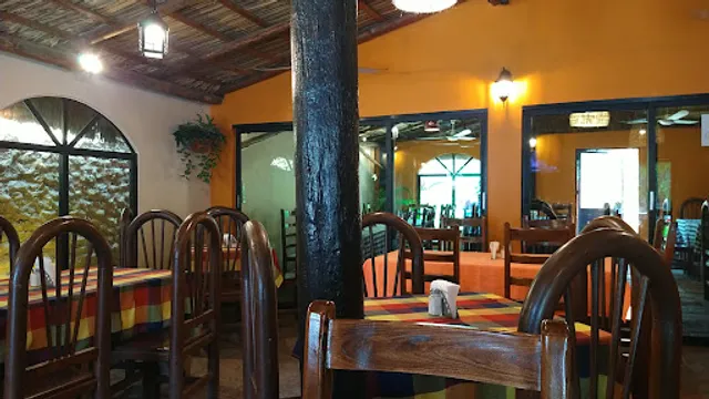 Ta Carbón Grill