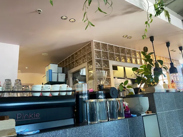 Pinkie Cafe