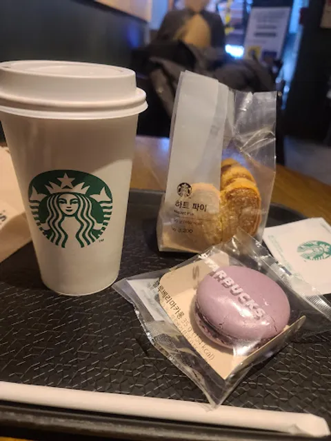 Starbucks Chung-Ang University