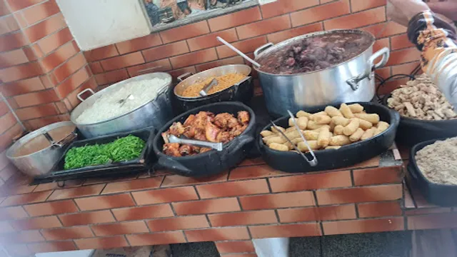 Comida Caseira Restaurante Fogão À Lenha