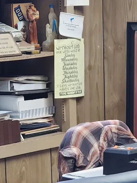 Avico Distributing Inc