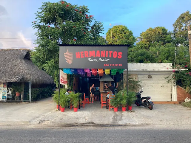 Hermanitos Tacos Árabes