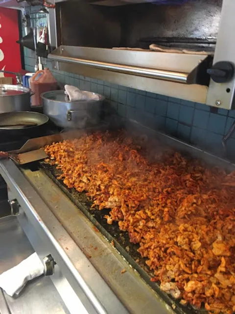 Lulu's Canadian Style Shawarma