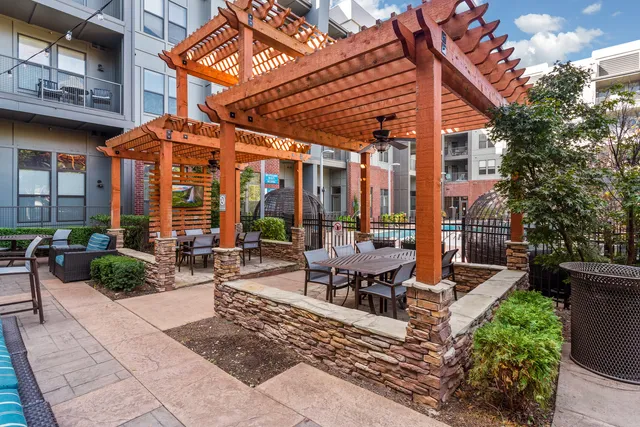 Eleven North Apartments