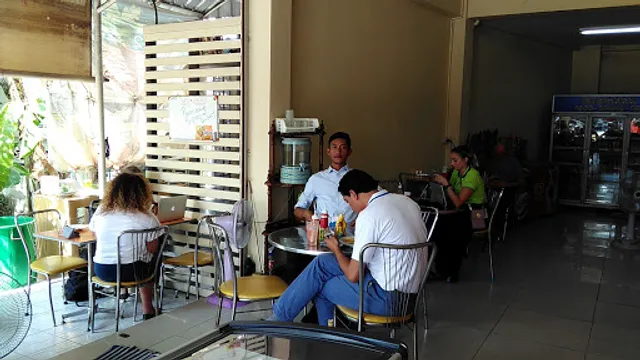 Le Pain Cafe' เลอแปง