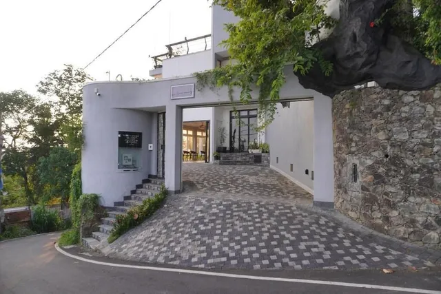 Fortview International Hotel