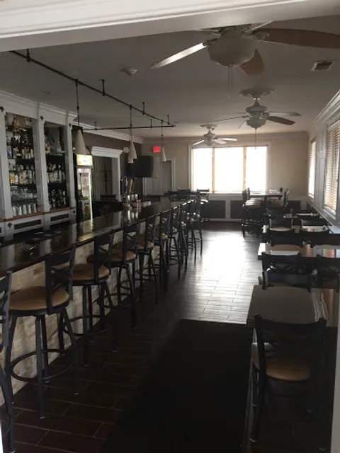 Leon's Pizza Restaurant