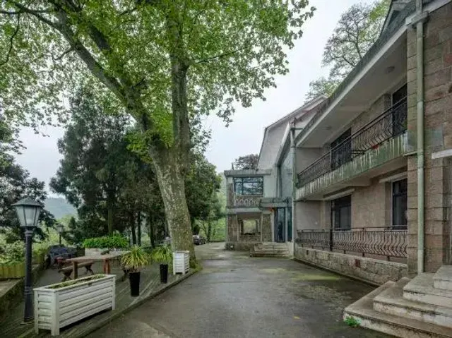 Fengxiang Mountain Villa