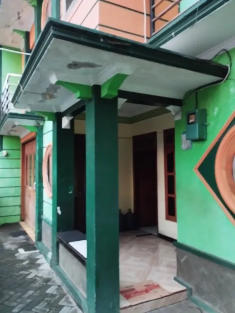 Dhika Adventure - Hostel & Travel