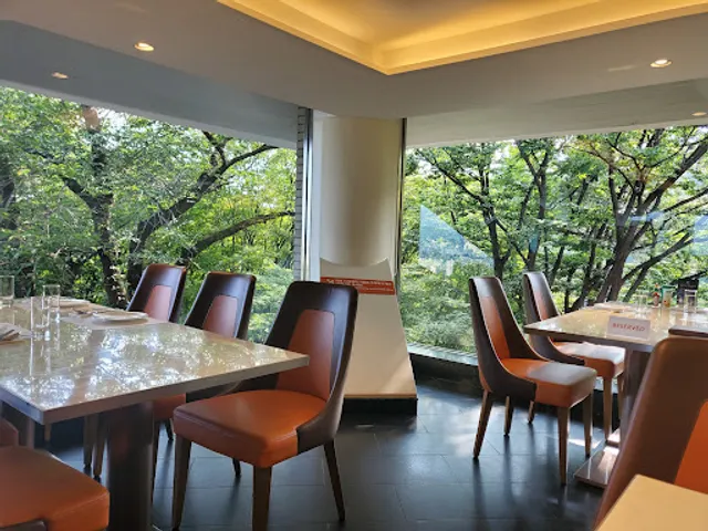 Pizza Hill - Walkerhill